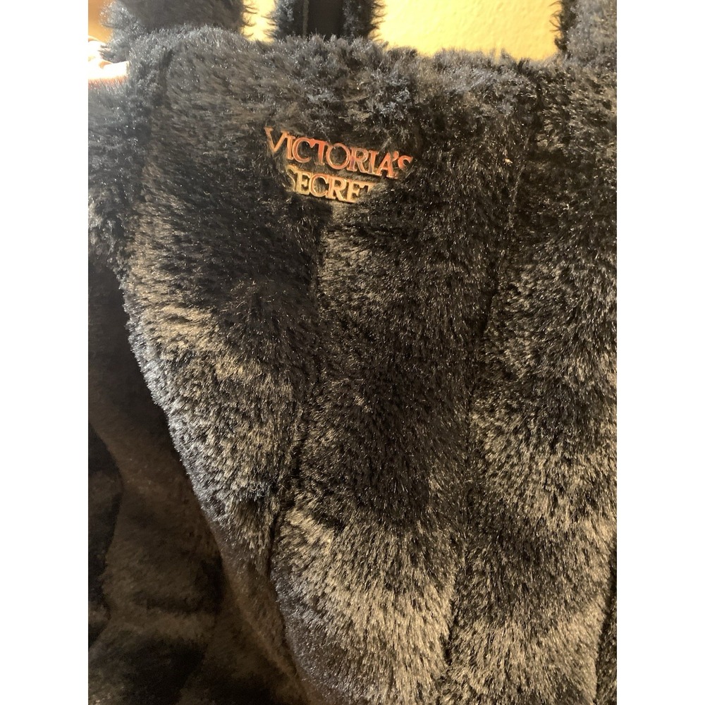 Victoria Secret Large Black Faux Fur Fuzzy Tote Bag MSRP $58 Women's - Picture 3 of 12